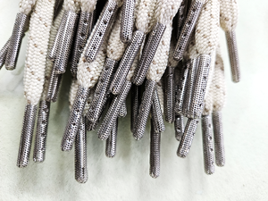 Lacets élastiques en polyester de haute qualité Design imprimé plat ovale et rond avec embouts métalliques de style creux disponibles en paire - Product Image 2