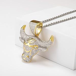 Personalizado 925 Plata Hip Hop Colgante Iced Street Moda Diseño Diamante Moissanite Personalizado Christian Cross Plated encantos Aleación - Product Image 3