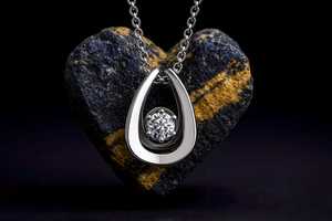 Pendentif en forme de larme en argent sterling 925 plaqué or vermeil, zircon, fait à la main, élégant, minimaliste, collier intemporel, cadeau de la Saint-Valentin pour - Product Image 6