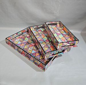 Ensemble de plateaux en bois d'acacia en gros d'usine avec une finition de qualité supérieure à motif vibrant élégant pour un service et un affichage élégants - Product Image 4