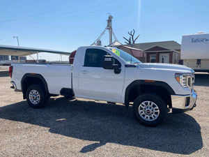 Sierra 2500HD 2022 en parfait état - Product Image 2