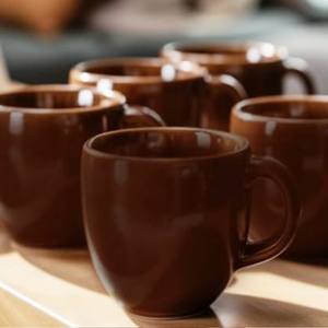 Taza de café de cerámica marrón Juego de servidor de ensalada de madera y resina más vendidos y utensilios Artículos hechos a mano - Product Image 4