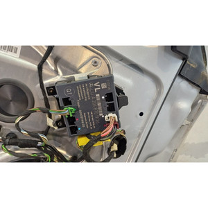 Porte avant gauche MERCEDES Classe C Berline W204 A204720590064 646811 (07>) - Product Image 5