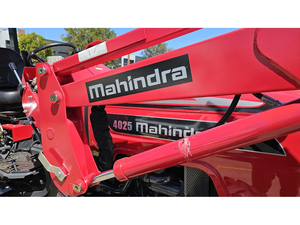 Mahindra รถแทรกเตอร์4Wd 90Hp พร้อมอุปกรณ์เสริม2024 Mahindra 4025 4WD แพ็คเกจรถตัก41HP - Product Image 3