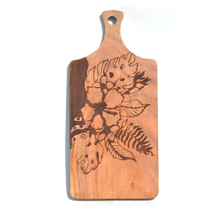 Planche à découper en bois de style antique pour cuisines traditionnelles mélangeant la fonctionnalité avec l'aspect décoratif de cru - Product Image 6