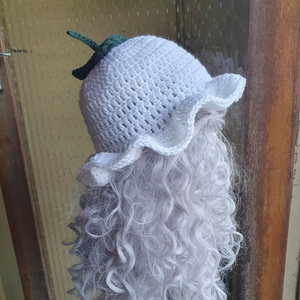Chapeau Bob Lys de Vallée au design Tulipe Blanche, crocheté à la main, protection solaire hivernale pour le sport, les voyages, le ski, le cyclisme, la pêche et les fêtes - Product Image 4