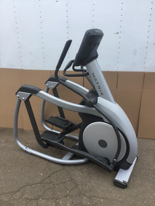 Elliptique Matrix E-3X avec suspension, 8 programmes d'entraînement, EFFICACE - Product Image 5