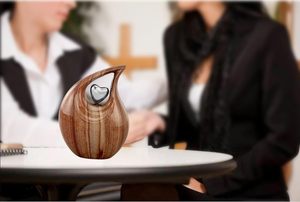 Urne funéraire en métal massif pour cendres Urnes funéraires et commémoratives de conception unique pour cendres humaines jusqu'à 210 pouces cubes - Product Image 6