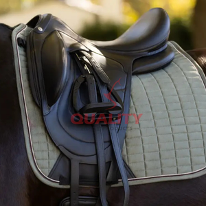 Tapis de selle anglais de luxe en gros matériau matelassé doux durable doublure respirante léger confortable équestre - Product Image 3