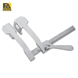เครื่องมือผ่าตัดช่องท้อง Finochietto Retractors ขนาด 18x22 มม. แบบมีซี่โครง สำหรับแยกกล้ามเนื้อ ทำจากสแตนเลสสตีล ใช้งานด้วยมือ ชุดอุปกรณ์ศัลยกรรมกระดูกและข้อ ได้รับการรับรองมาตรฐาน CE - Product Image 1