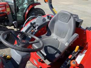 Tracteur 2023 Massey Ferguson 1840M-Puissance compacte pour une productivité maximale - Product Image 6