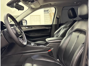 Grand Cherokee 4xe AWD automatique 2024 d'occasion, conduite à gauche, intérieur foncé, sièges en cuir, moteur turbo, hybride, essence, jantes R16 - Product Image 5