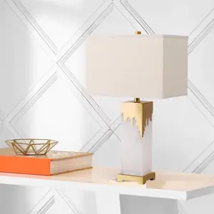 Lámpara de Mesa Ecológica AlexiaDivine, Diseño Tradicional-Moderno con Cuerpo de Cristal, Base Flexible E26 para Dormitorios, Oficinas y Estudios - Product Image 1