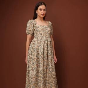 Robe décontractée à manches courtes et col carré pour femmes - Product Image 1