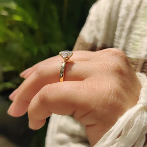 Bague de fiançailles solitaire pour femme, 2 carats, diamant de laboratoire taille portugaise, sertissage panier tulipe, luxe, certifiée IGI, clarté VS, couleur EF - Product Image 2