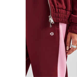 Ensemble de survêtement deux pièces pour femmes, veste zippée et pantalon de jogging, tenue de sport streetwear, vente en gros, exportateur OEM, fournisseur - Product Image 3