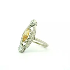 Fancy Color 3 CT Canary Yellow Diamond Ring Marquise Cut Original Moissanite Diamond Ring para boda y compromiso - Product Image 2