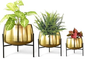 Pot de jardinière en métal fini antique de vente chaude pour la décoration d'angle de salon à la mode et l'utilisation de jardin - Product Image 5