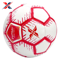 Ballons de Futsal Taille 5 Blanc Rouge Qualité Supérieure Logo Professionnel Extérieur Résistant à l'Eau Respirant Léger Caoutchouc