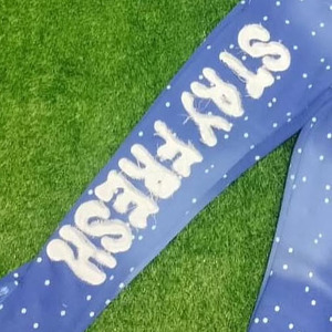 Conjunto Deportivo Personalizado con Bordado Desgastado para Hombre y Mujer, Material Transpirable de Primera Calidad, Cuello con Capucha, Conjunto de Invierno - Product Image 3