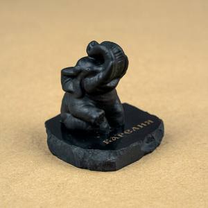Figura de elefante de shungita - Product Image 3