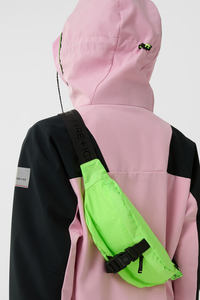 Chaqueta de carcasa blanda para senderismo para mujer, proveedor OEM, a prueba de viento, transpirable, con cremallera, para exteriores, con opción de etiqueta privada - Product Image 5