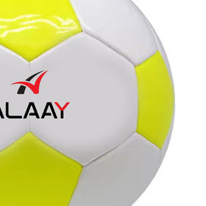 Alaay Ballon d'entraînement officiel en TPU de taille personnalisée pour le football de rue avec couleur et logo personnalisés. - Product Image 3