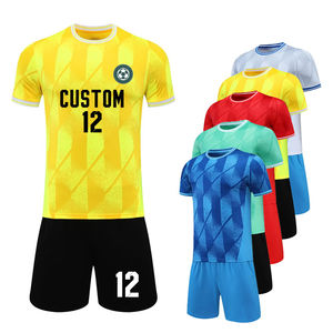 Conjunto de poliéster personalizado, uniformes de fútbol sublimados de Sialkot, Pakistán, chándal de fútbol, chándal de fútbol, ropa de fútbol - Product Image 2