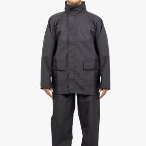 Ensemble imperméable et coupe-vent léger et élégant pour le camping et les activités de plein air, avec capuche pliable, confortable pour toutes les occasions, disponible en gros - Product Image 1