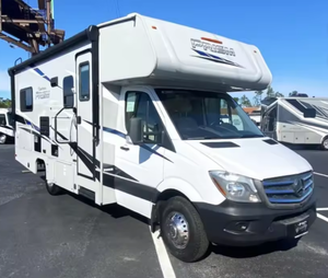 Vente en gros de camping-cars d'occasion Coachmen Prism Classe C 2022, 2023, 2020, 20000 véhicules, couleur personnalisée disponible, faible kilométrage - Product Image 1