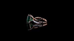 Anillo de Compromiso con Esmeralda Verde de Laboratorio y Diamante Redondo Brillante para Fiestas, Eventos Especiales y Uso Diario - Product Image 2