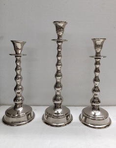 เชิงเทียนโลหะโบราณเชิงเทียนในร่มกลางแจ้งตกแต่งคริสต์มาสสำหรับงานเลี้ยงปีใหม่ที่สง่างามของตกแต่งบ้าน - Product Image 2