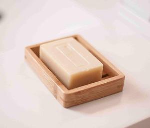Porte-savon antidérapant, durable et écologique pour comptoir de salle de bain, en matériau naturel, disponible chez Worldwide Supply - Product Image 4