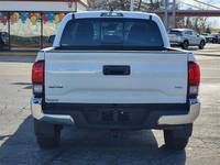 Voitures d'occasion de bonne qualité à prix abordable Toyota Tacoma 4x4 SR5 V6 4 portes Double Cabine 5.0 pieds SB Voitures d'occasion à vendre