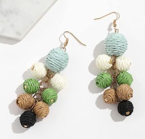 Boucles d'oreilles en raphia multicolore de style ethnique bohème faites à la main boucles d'oreilles artisanales bijoux fête porter goutte boucle d'oreille pour les femmes - Product Image 4