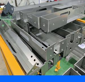 Doblado y mecanizado CNC personalizado de alta precisión para piezas de acero inoxidable, fabricación experta y componentes torneados - Product Image 2