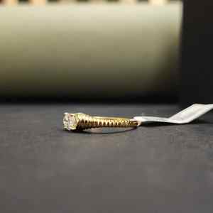 Anillo de Compromiso de Oro Sólido de 14K con Baño de Oro, Moissanita de Corte Ovalado y Engaste Pavé, Certificado IGI, de DOPE JEWELLS, Diseño Único y Moderno - Product Image 3