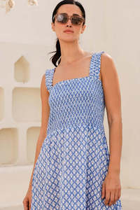 Robe maxi bohème florale en coton faite à la main pour femmes d'été Douce taille naturelle Sans manches Coupe ample pour les looks de vacances - Product Image 2