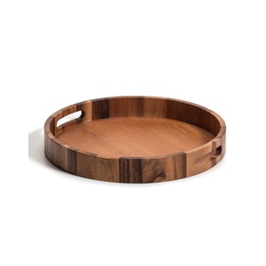 Bandeja redonda de madera hecha a mano con asas, acabado pulido duradero y Apto para lavavajillas para desayuno, almuerzo, cena - Product Image 1