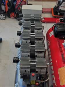 Compresseur d'air industriel portable rotatif à vis, refroidi par air, lubrifié, à essence, 7,5 kW, 10 CV, 500 L - Product Image 4