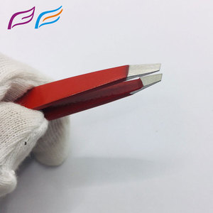 Pinzas para Cejas de Acero Inoxidable Rojo de Primera Calidad, con Punta Inclinada Afilada, Pinzas Cosméticas de Precisión, Herramientas de Belleza para Cejas - Product Image 4