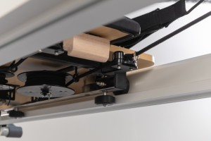 Equipo de fitness multifuncional, reformador de Pilates pintado de madera de arce y roble para aplicaciones de yoga y cuerpo, - Product Image 2