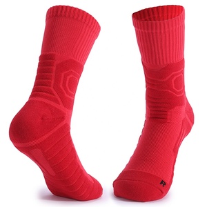 Calcetines de fútbol de punto antideslizantes Calcetines de fútbol con agarre para hombre con diseño de logotipo personalizado para uso deportivo profesional - Product Image 6