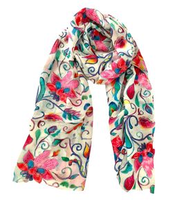 Tissu d'écharpe de broderie personnalisé avec étiquetage blanc Commandes en gros de qualité supérieure et faible quantité minimale de commande pour des solutions de marque personnalisées - Product Image 5