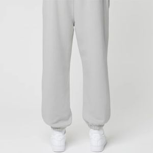 Joggers d'aventure en plein air décontractés pour hommes Matériau durable et conception multi-poches pour la praticité dans n'importe quel environnement - Product Image 4