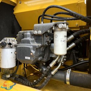 Mini-excavatrice sur chenilles Komatsu PC220-8 d'occasion de haute qualité, marque importée, bonne qualité, prix bas, moteur, boîte de vitesses, cœur - Product Image 4