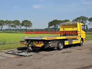 Camion de remorquage Mercedes-Benz Atego 2021 d'occasion, plateau plat, diesel Euro 5, jaune, transporteur de voitures lourdes d'occasion - Product Image 4