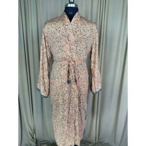 Silky Soft Men's Satin Kimono <b>Robe</b> Elegant Classic Vintage House Dress Timeless Comfort for Lounge <b>Beach</b> Sustainable Gift Idea - Product Image 2