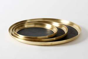 Bandeja de servicio de latón macizo de alta calidad Servicio de mesa elegante con construcción duradera y hermosos detalles decorativos - Product Image 4