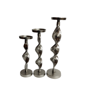 Porte-bougie conique en aluminium fait à la main de haute qualité, couleur or, design en forme d'arc, décoration de table de Noël, mariage, décoration de la maison - Product Image 3